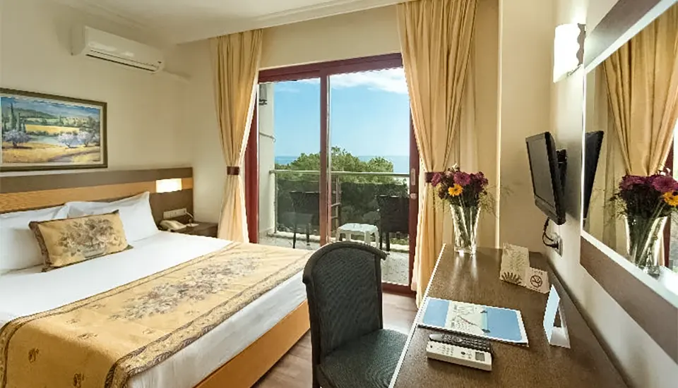 هتل پر لا مر ریزورت اند اسپا